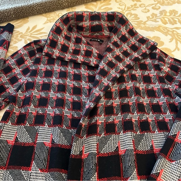 Bylyse Sweater Jacket - Picture 2 of 8